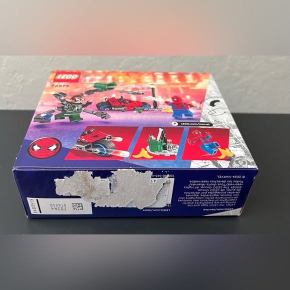 Lego 76275 Marvel Motorcycle Chase: Spider-Man vs. Venom Doc Ock - Picture 4 of 4